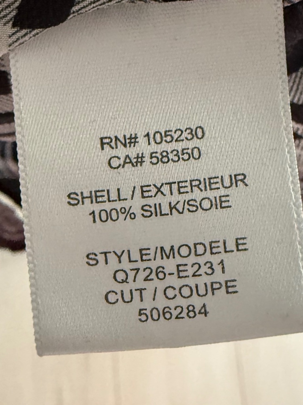 Equipment Femme | Silk Button Down Blouse | Medium - Picture 6 of 6